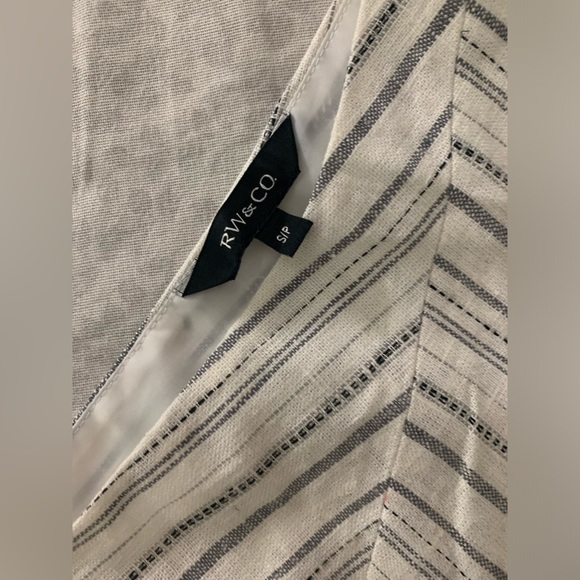 Striped linen bustier top 🌫️ - Picture 2 of 4